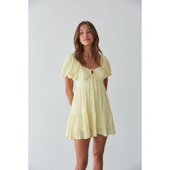 American Threads Dresses & Skirts - NWT American Threads Dallas Open Back Puff Sleeve Butter Yellow Mini Dress Sz M